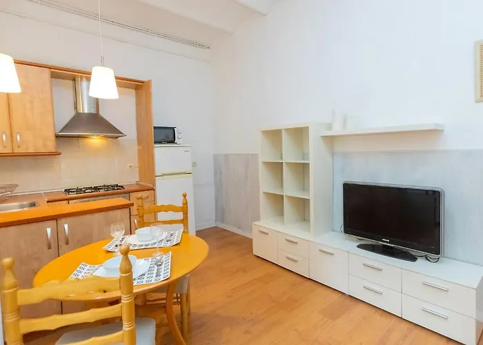 Gracia Torrijos By Interhome Barcelona